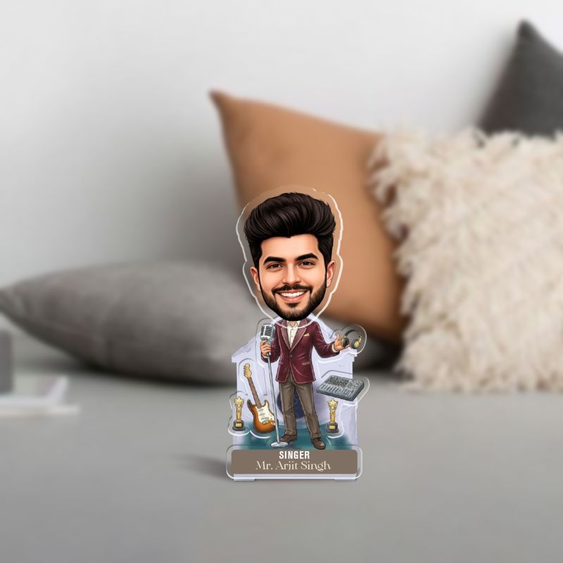 Personalized Male Singer Bobblehead Caricature Musical Gift for Artists, Vocalists, Musicians, and Aspiring Singers Music Themed Studio Desk Decor Battery Powered Moving Head